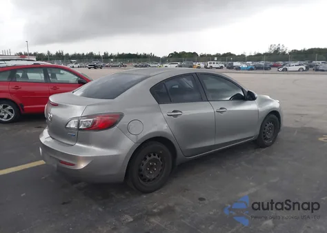 2013 Mazda 3 I Sport z USA, uszkodzony, nr VIN JM1BL1U77D1772766